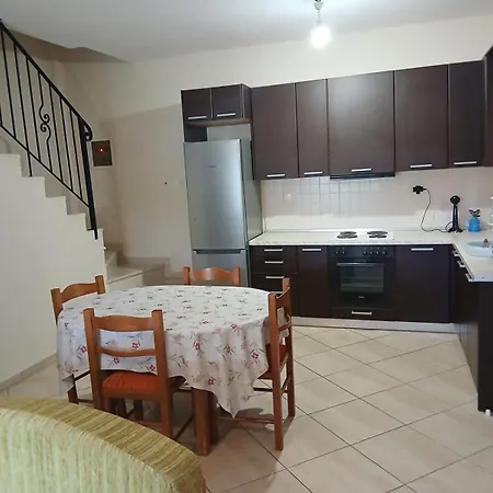 Autonomous Maisonette * Nikíti