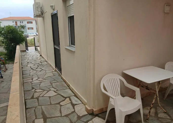 度假居 Autonomous Maisonette 尼基季