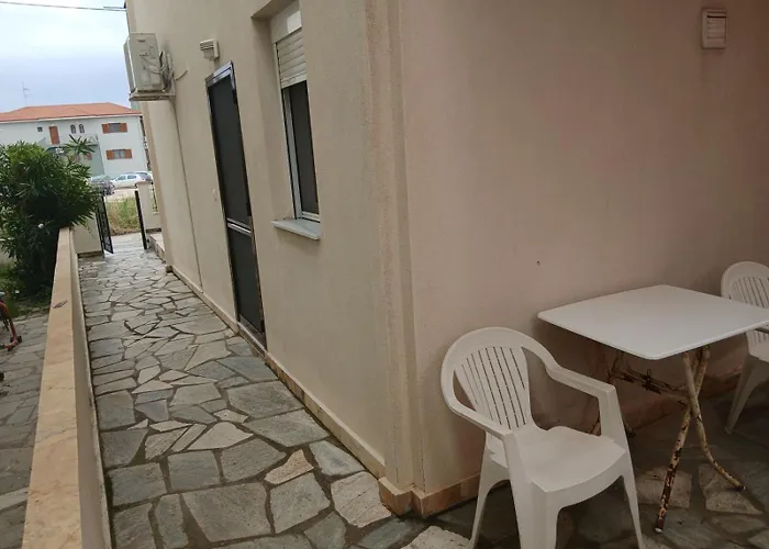 Autonomous Maisonette * 尼基季